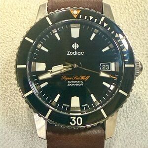 Zodiac Super Sea Wolf 53 Compression Auto Date Classic Sport Mens Watch